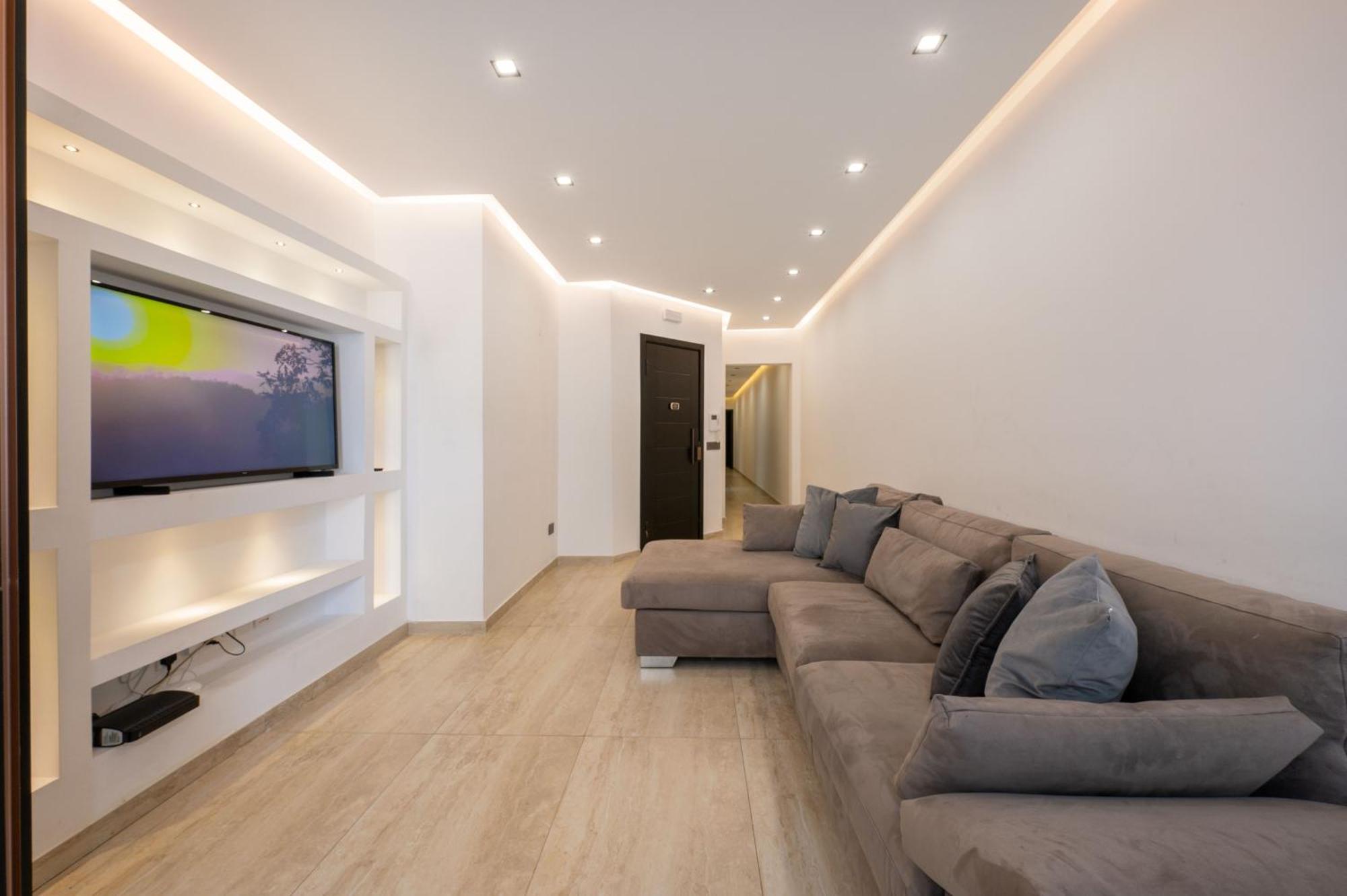 Stylish 2 Bedroomed Apartment Gzira Bagian luar foto